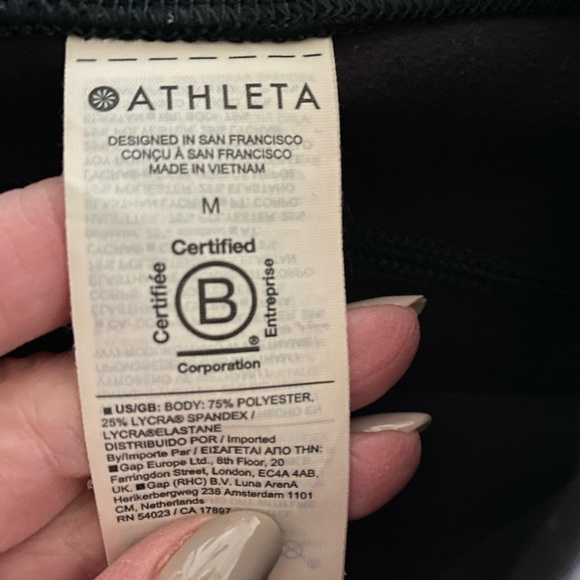 Athleta Rainier Jogger, Black, Medium - Picture 4 of 9